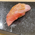 鮨 心白 - 金目鯛はあっさりですがじわじわ旨味が増して来ます