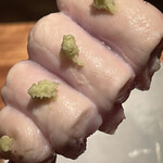 オオクサ - 安倍太郎さんの真似をして持ってみました　この香りがまた素晴らしい