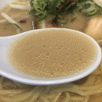 ラーメン 宝島 - スープ