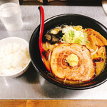 サッポロラーメン エゾ麺ロック - 味噌ラーメン、ライス