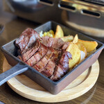 Hidagyuuhorumon Yakiniku Sakaba Fujiyama - 