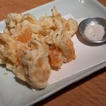 蕎麦屋 にこら - 海老と百合根のかき揚げ