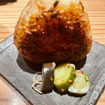 とり茶太郎 - この大きい焼きおにぎりを頬張るためにこの店に来ていると言っても過言ではないのさ！