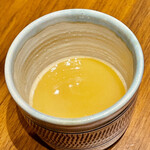 鳥田中 - 温まったスープに塩を数粒入れて飲みます・・・ああ鳥田中だ！