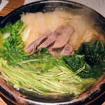 たべごと屋 ござる - 牛タンと季節野菜の陶板鍋
