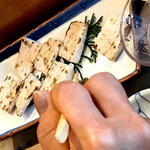 Takezushi - 写真はメカジキの切り身に塩を遠くまぶし焦げ目付けたおつまみ