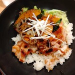 Kazoku An - 鶏と野菜の山椒焼き丼　アップ