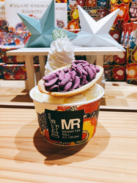 マンハッタン ロール アイスクリーム 沖縄国際通り店 Manhattan Roll Ice Cream 牧志 アイスクリーム 食べログ マンハッタン ロール アイスクリーム 沖縄国際通り店 Manhattan Roll Ice Cream 牧志 アイスクリーム 食べログ