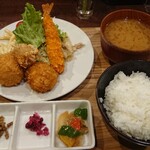 俵コロッケ四ツ谷さくらい - 