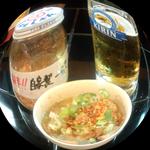 紅葉亭 - 20120905　　　　　　　　　　スマホの魚眼レンズで採りました。　　　　　　　　　　生ﾋﾞｰﾙとホルモンと自家製とうがらし（辛っ！）　