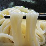 手打ちうどん 麺工棒 - 麺が絡みついて取りにくい