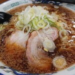 Hachiya - 醤油ラーメン細麺大盛り。