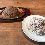 ステーキ・ハンバーグどんさん亭 - 料理