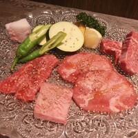 焼肉&手打ち冷麺 二郎 KANAYAMA - 