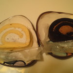 ラデュグーテ - ブルーベリーレアチーズとくろねこロール