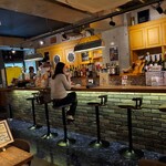 海鮮 イタリアンバル ルチアーノ - 今日はメーテルが来店されています～❤️