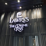 ロウリーズ・ザ・プライムリブ 大阪 - 入口