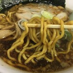 ラーメン　白晃 - 黒い汁に味の濃ゆい麺
            
            
            