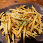 肉バル GYUUU - 2021年の｢メガクランチポテト｣539円