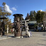 手打ちラーメン 森清 - 近くの報徳二宮神社