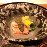 馳走 啐啄一十  - 鳥取の松葉蟹 蟹味噌掛け 金魚草と胡瓜添え