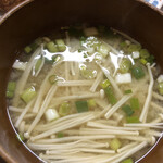 居喰処 光 - 2021/02/27
      本日のランチ 鳥唐揚定食 500円