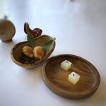 MAISON LAFITE - ◆ミニャルディーズ・・焼きたて蜂蜜入りマドレーヌと林檎＆カルダモン