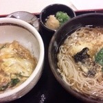 一休庵 - 天婦羅そばと玉子丼