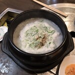 本場韓国家庭料理 柳 - 
