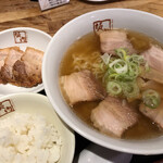 喜多方ラーメン坂内 - 