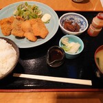 Itohan mikaduki - 房総産黄金アジフライ定食(950円)