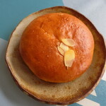 BAKERY fLUSH SOUND - くりーむパン　140円
