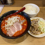 坦々麺　四川 - 担々麺セット¥850 ご飯お代わり無料