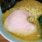 家系ラーメン 近藤家 - チャーシュー