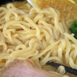 家系ラーメン 近藤家 - 麺