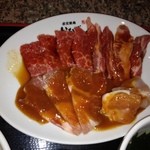 焼肉倶楽部いちばん 大蔵谷店 - ハラミ、カルビ、豚肉、鶏肉が計180g