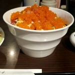 鮨ＤＩＮＩＮＧ 辰 - 海鮮ばらちらし：1,000円