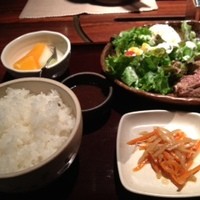 神戸牛炭火焼肉 いく田 代々木 - ステーキ定食セット