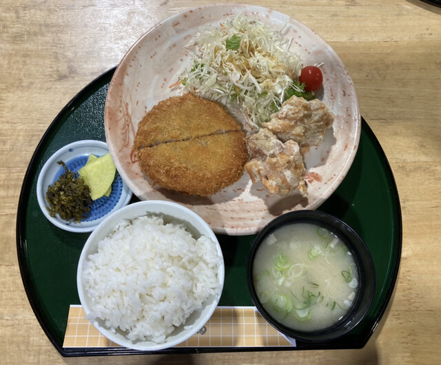 水の駅 おづる丸福 ミズノエキオヅルマルフク 竹田市その他 定食 食堂 食べログ