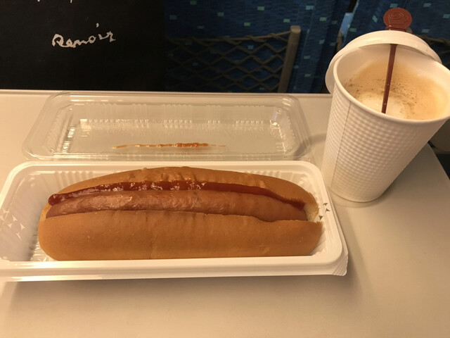 ジオオーガニックカフェ 東京駅店 Gio 東京 カフェ 食べログ