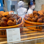 エシレ・メゾン デュ ブール - 店内│【マドレーヌ・エシレ@324円】を購入