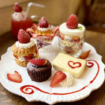 カーム ガーデン - スイーツ５種がワンプレートに♡