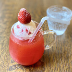 カーム ガーデン - いちごのクリームソーダ♡