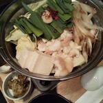 Tachikawaumayanogakuya - 「もつ鍋と牛たん定食」のもつ鍋♪