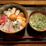 遊酒食堂 宇都宮 - 海鮮丼(税込1.000円)