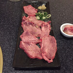 焼肉 奈々味 - 