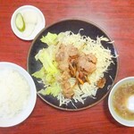 中華料理　ひかり - 生姜焼き定食(上から)