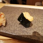 鮨処わさび - ウニ、赤貝