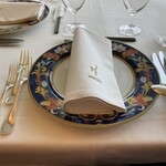 フレンチレストラン ミクニ サッポロ - ２０２１年２月２７日のテーブルセット