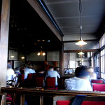 さかい家 - 明治の建築様式を残す店内